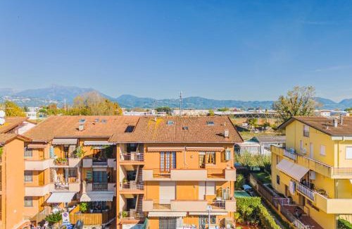 Ex Campo d'Aviazione Apartamento | Apartment Menesini by Interhome