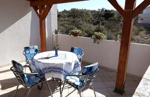 Drvenik Mali Apartamento | Apartment Meri - Two Bedroom Apartment with Balcony