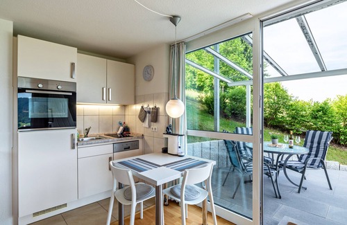 Neusatzeck Apartamento | Apartamento "Merzel's Schöne Aussicht" con vistas a la montaña, jardín y Wi-Fi