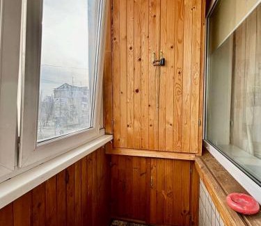 Dniprovs'kyi District Apartamento | Apartment metro Darnitsa