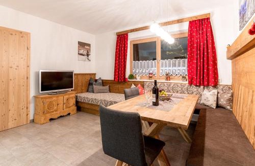 Schwendau Apartamento | Apartment Michi by Interhome