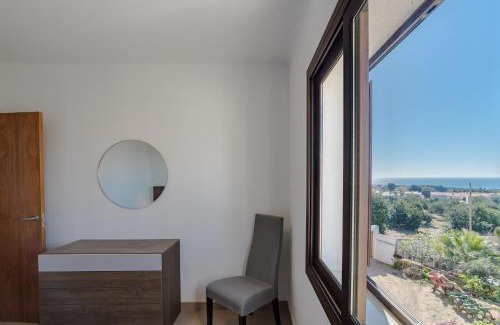 Creixell Apartamento | Apartment Mirador Creixell by MarCalma
