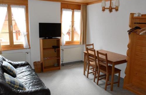 Schoenried Apartamento | Apartment Mireille Nr- 3 by Interhome