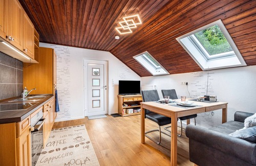 Trendelburg Apartamento | Apartamento 'Mit Flair' con terraza privada, balcón y Wi-Fi