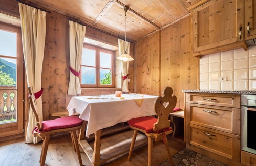 Anterselva Apartamento | Apartamento 'Mitterbruggehof Alpenrose' con vistas a la montaña, jardín compartido y Wi-Fi
