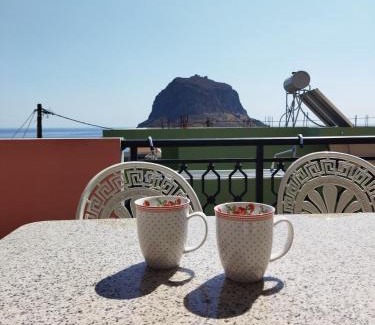 Monemvasia Apartamento | Apartment Monemvasia, Vlassis Home