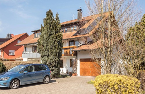 Langenargen Apartamento | Apartamento "Monninger" cerca del lago de Constanza con Wi-Fi, balcón y jardín