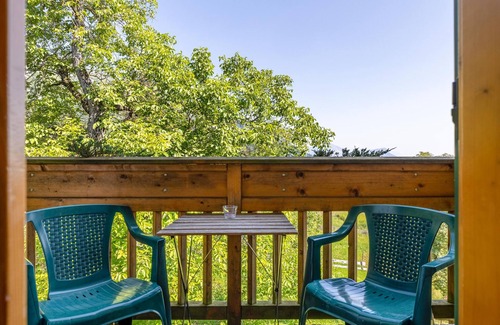 Brentonico Apartamento | Apartamento 'Monte Stivo' con vistas a la montaña, terraza compartida y Wi-Fi