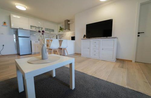 Cezarji Apartamento | Apartment Moon
