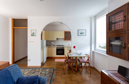 San Cristoforo Apartamento | Apartamento 'More A Due Passi Dal Lago' con vistas a la montaña y balcón