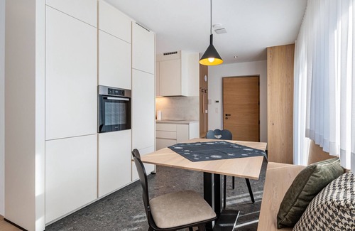 Valdaora di Mezzo Apartamento | Apartamento 'Mountain Meadows Apt 2' con vistas a la montaña, terraza privada y Wi-Fi