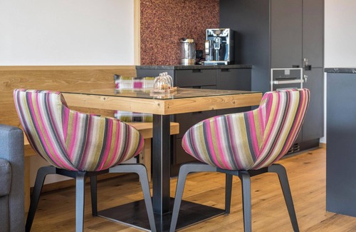 Valles Apartamento | Apartamento "Mulin Loise" junto a la estación de esquí con vistas a la montaña, sauna y jardín
