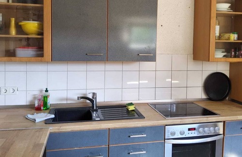 Saarlouis Apartamento | Apartment 'Müller' with Balcony and Wi-Fi