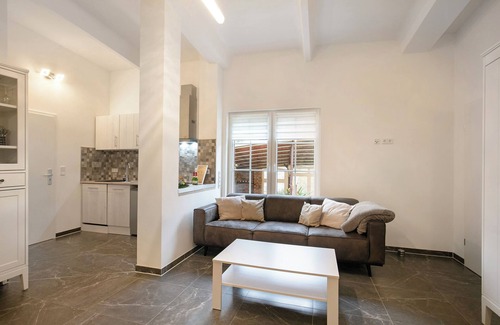 Muncheberg Apartamento | Apartamento 'Ferienwohnung Müncheberg 2' con terraza privada, jardín privado y Wi-Fi