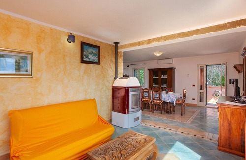 Sas Linnas Siccas Apartamento | Apartamento "Murice" con vistas al mar, jardín y Wi-Fi