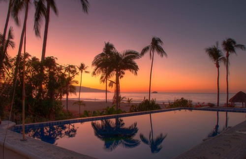 La Peñita de Jaltemba Apartamento | Apartment with exclusive beach!