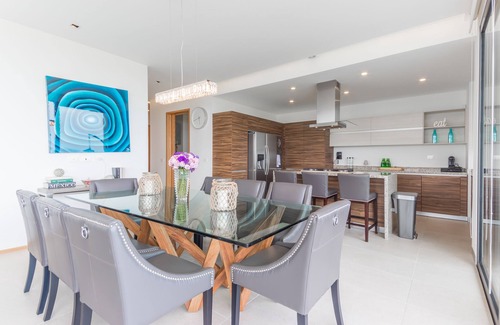Zapopan Apartamento | Ultra Luxurious 3 Bedroom w/ 3.5 Bath 5 STAR