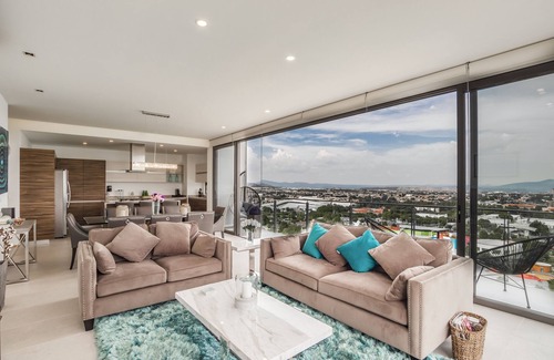 Zapopan Apartamento | Ultra Luxurious 3 Bedroom w/ 3.5 Bath 5 STAR