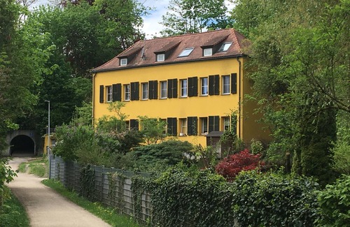 Lauf an der Pegnitz Apartamento | Apartamento cerca del centro en un oasis verde