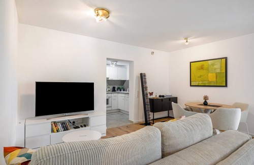 Pfeffingen Apartamento | Apartamento 'Naupenblick' con terraza privada y Wi-Fi