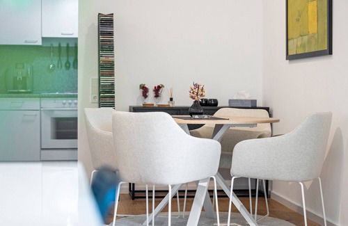 Pfeffingen Apartamento | Apartamento 'Naupenblick' con terraza privada y Wi-Fi