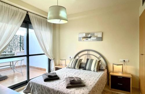 Puerto Rey Apartamento | Apartment near beach with pools and hot tub