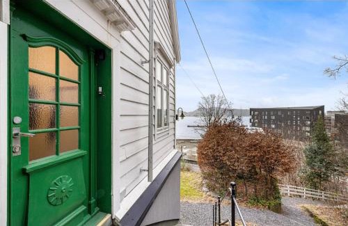 Sandviken Apartamento | Apartment near Bergen Sentrum for up to 8 people