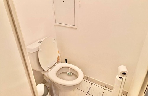 Cergy Apartamento | Apartamento-Moderno-Baño con bañera-Terraza-Cergy by Servall