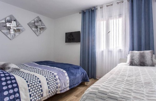 Na Rovella Apartamento | 2 bedroom Apartment near City of Arts 2