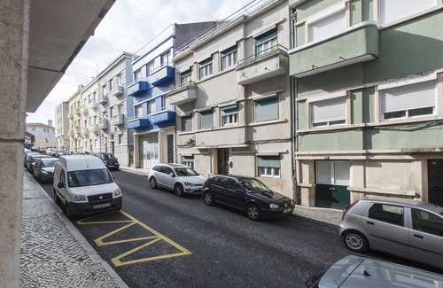 Alto do Pina Apartamento | Apartamento cerca de Fonte Luminosa * 2BD CENTRAL APT *
