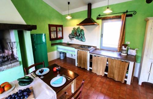 Castiglione del Lago Casa | Apartment near Lake Trasimeno vineyards