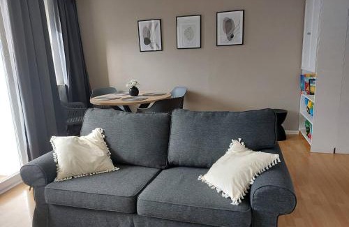 Bemowo Apartamento | Apartment near Metro Station and Park