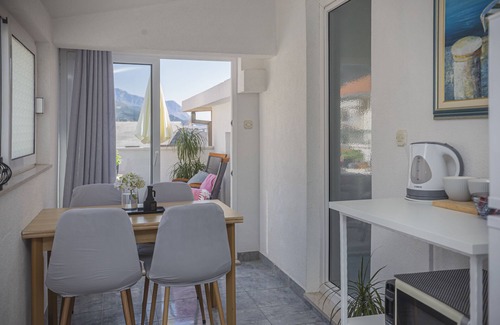 Vrpolje Apartamento | Apartamento cerca de la playa, 2 dormitorios, 2 baños, Makarska