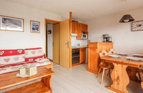 Les Eucherts Apartamento | Apartamento cerca de las pistas con WIFI gratis y balcón