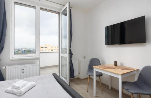 Prague 4 Apartamento | Apartment near the subway with a terrace
