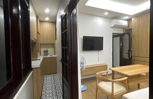 Yen Phu Apartamento | Apartment near West Lake, fully furnished, nice view, large balcony.
