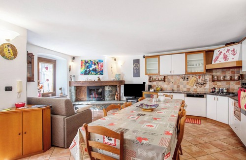 Chatillon Apartamento | Apartamento 'Nel Borgo Di Chatillon' con balcón y Wi-Fi