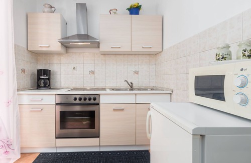 Kosinozici Apartamento | Apartamento Nena by Interhome