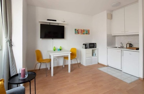 Bilk Apartamento | Apartment Newly Furnished in Düsseldorf Wersten