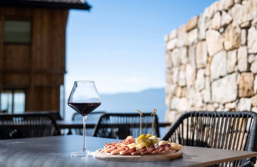 Aldino Apartamento | Apartamento 'Nidum' con vistas a la montaña, jardín privado y Wi-Fi
