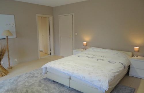 Koksijde Apartamento | Apartment Nieuwpoort with Sea Views, cleaning included