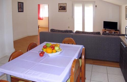 Pridraga Apartamento | Apartment Nika-1 by Interhome