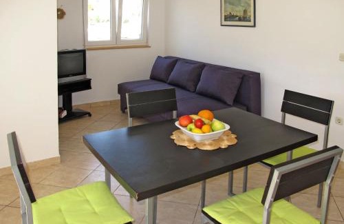 Pridraga Apartamento | Apartment Nika-2 by Interhome