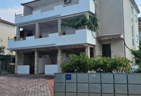 Municipality of Trogir Apartamento | Apartment Nikica