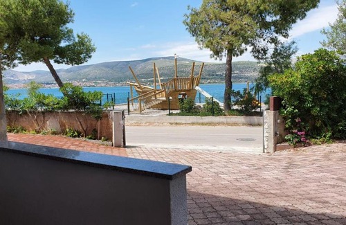 Municipality of Trogir Apartamento | Apartment Nikica