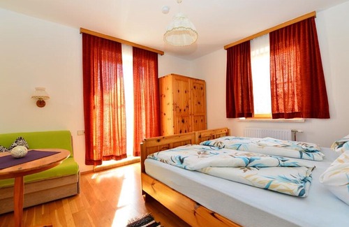 Tropolach Apartamento | Apartment no. 1/2 bedrooms / shower, bath / WC - Haus Brandner