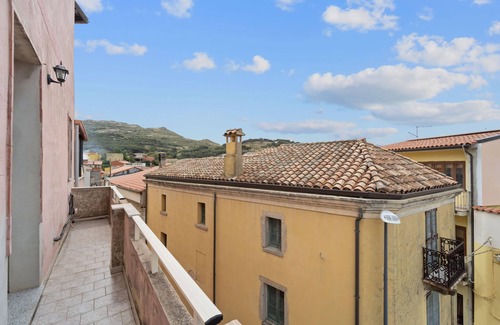 Arbus Apartamento | Apartamento "Nonna Gina" con vistas a la montaña, terraza privada y aire acondicionado