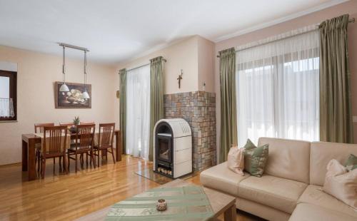 Kastel Novi Apartamento | Apartment Novi