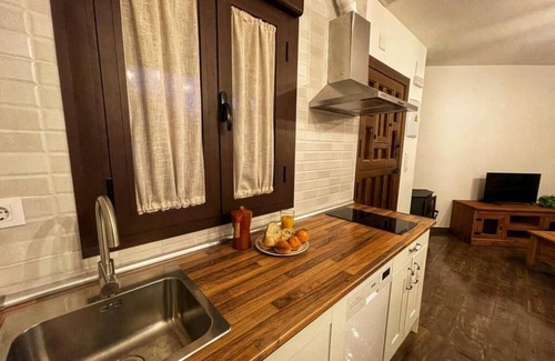 Hervas Apartamento | Apartamento número 3 bajo con terraza y jardín