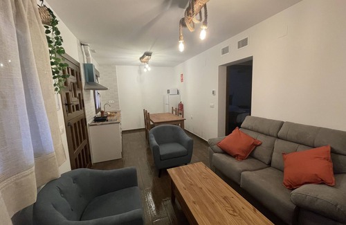 Hervas Apartamento | Apartamento número 6 bajo con terraza y jardín
